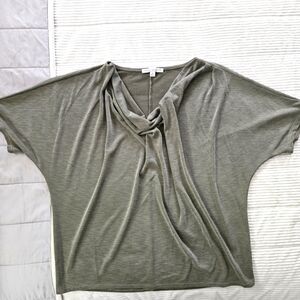 Green Envelope Elegant Olive Green Women's Top Size L